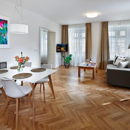 Downtown Suites Mala Strana Prag Dış mekan fotoğraf
