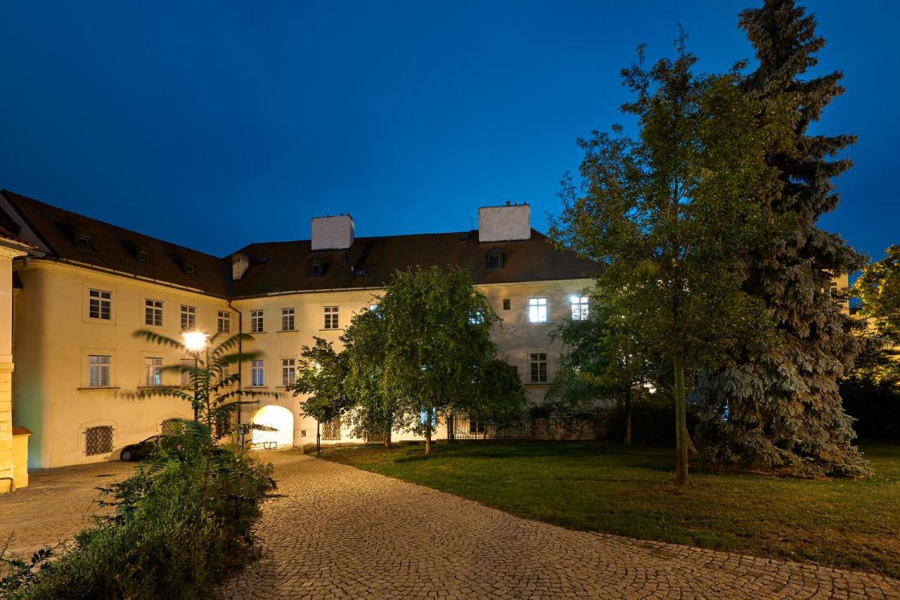 Downtown Suites Mala Strana Prag Dış mekan fotoğraf