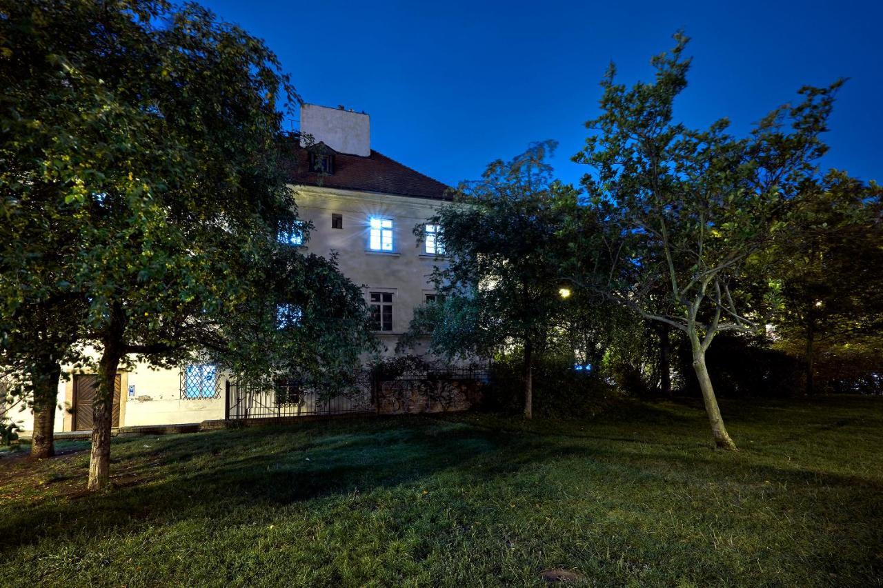 Downtown Suites Mala Strana Prag Dış mekan fotoğraf
