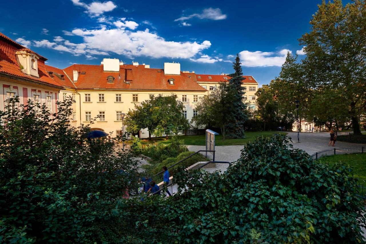 Downtown Suites Mala Strana Prag Dış mekan fotoğraf